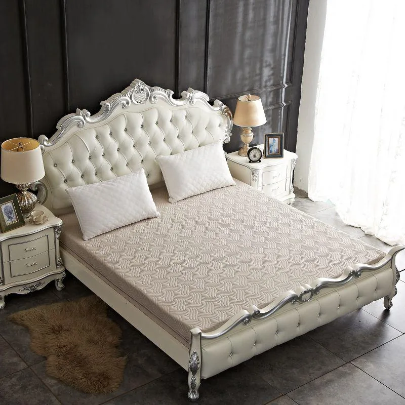 Mattress Protector by FNH