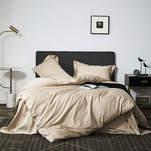 Silk Duvet by FNH