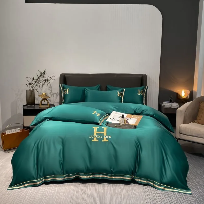 Polyester Bedsheets Sheets Pinch Pleat White Duvet Cover by FNH