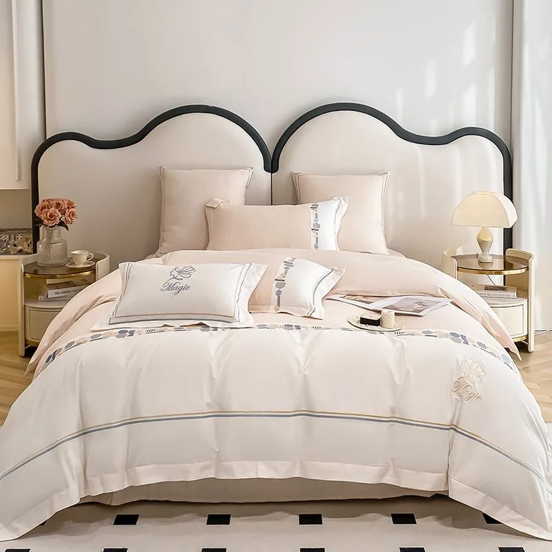 Duvet Cover Set by FNH