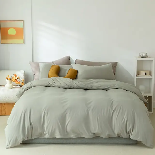 Solid Bedding Set by FNH