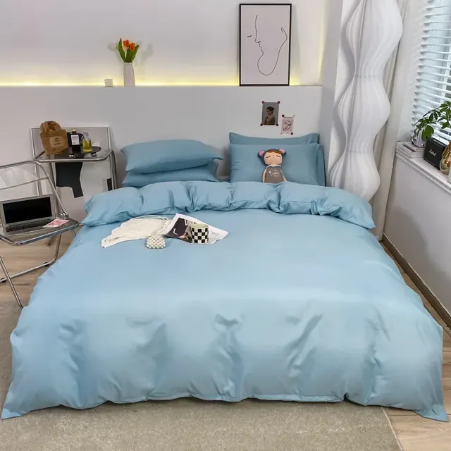 Bedding Set by FNH