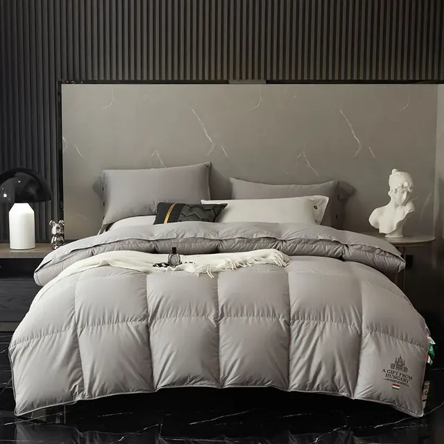 5-Star Hotel Quilt Or 70Goose Feather Duvet by FNH