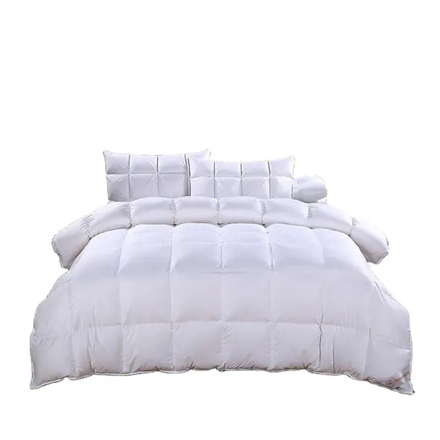 Hotel Duck Down Hotel Duvet by FNH
