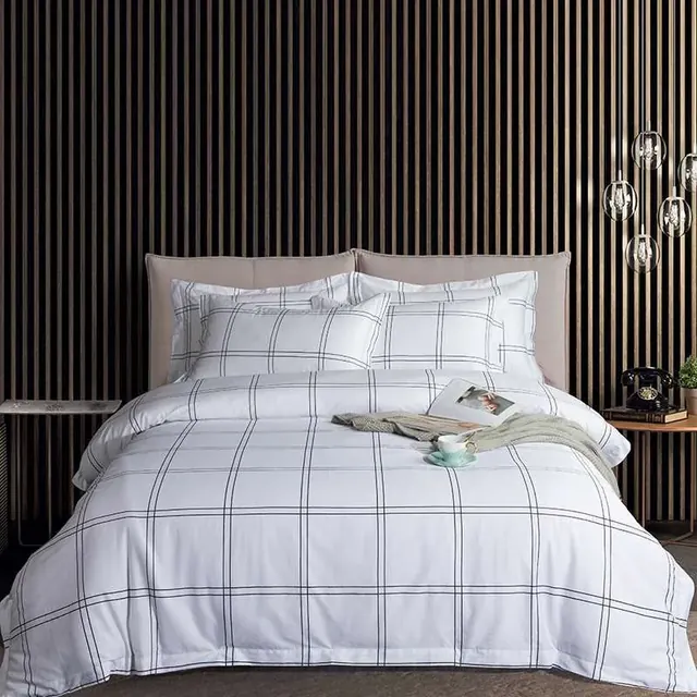 Classic Print King Size Inn Hotel Bedding Set by FNH